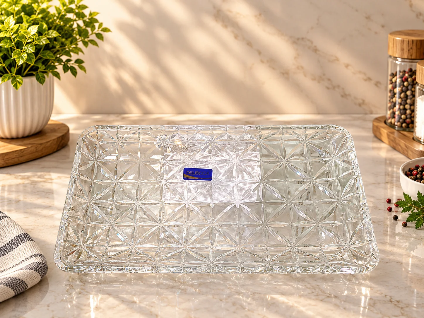 Glass Serving Dish (Flower Design) photo 1