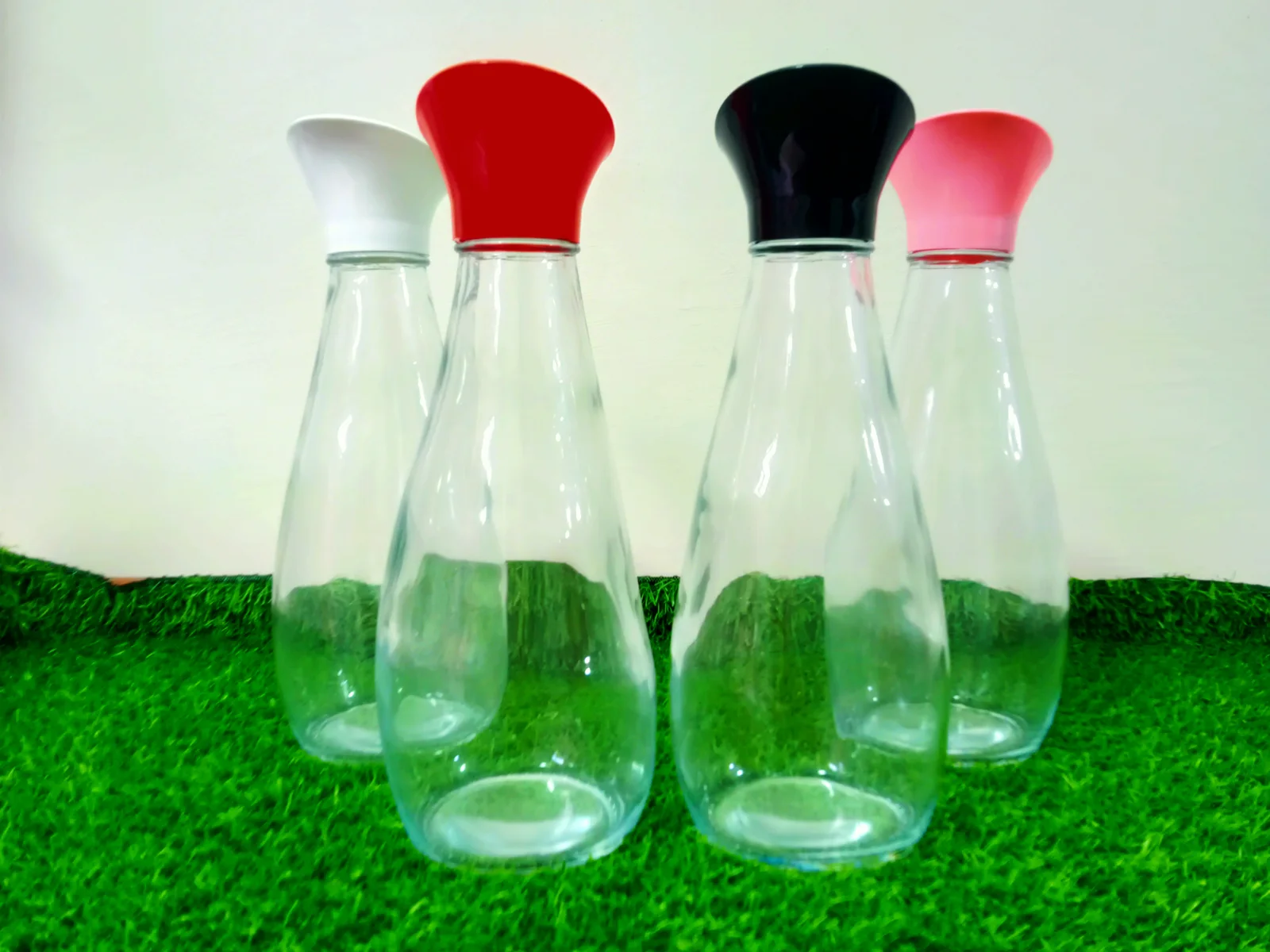 Glass bottle (water, oil, milk, juices) 1000 ml photo 1