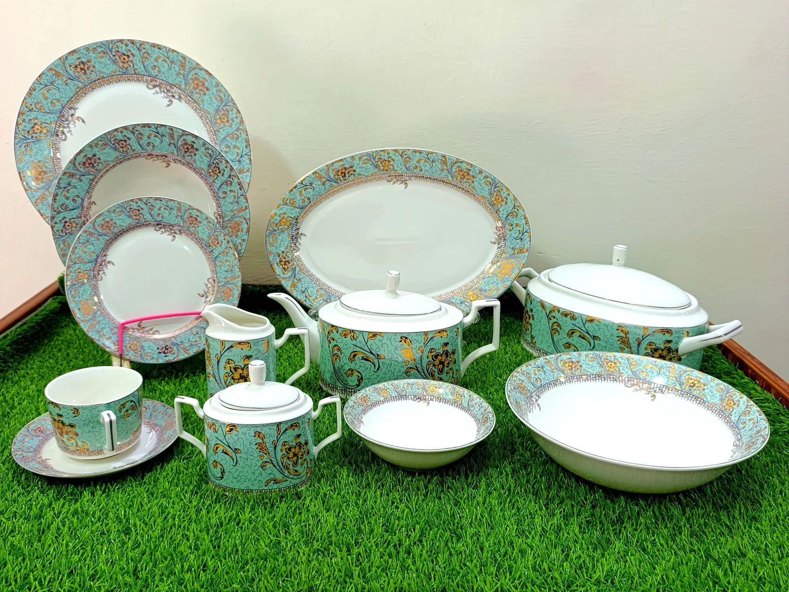 Dinner Set Bon China  62-pcs Green photo 1