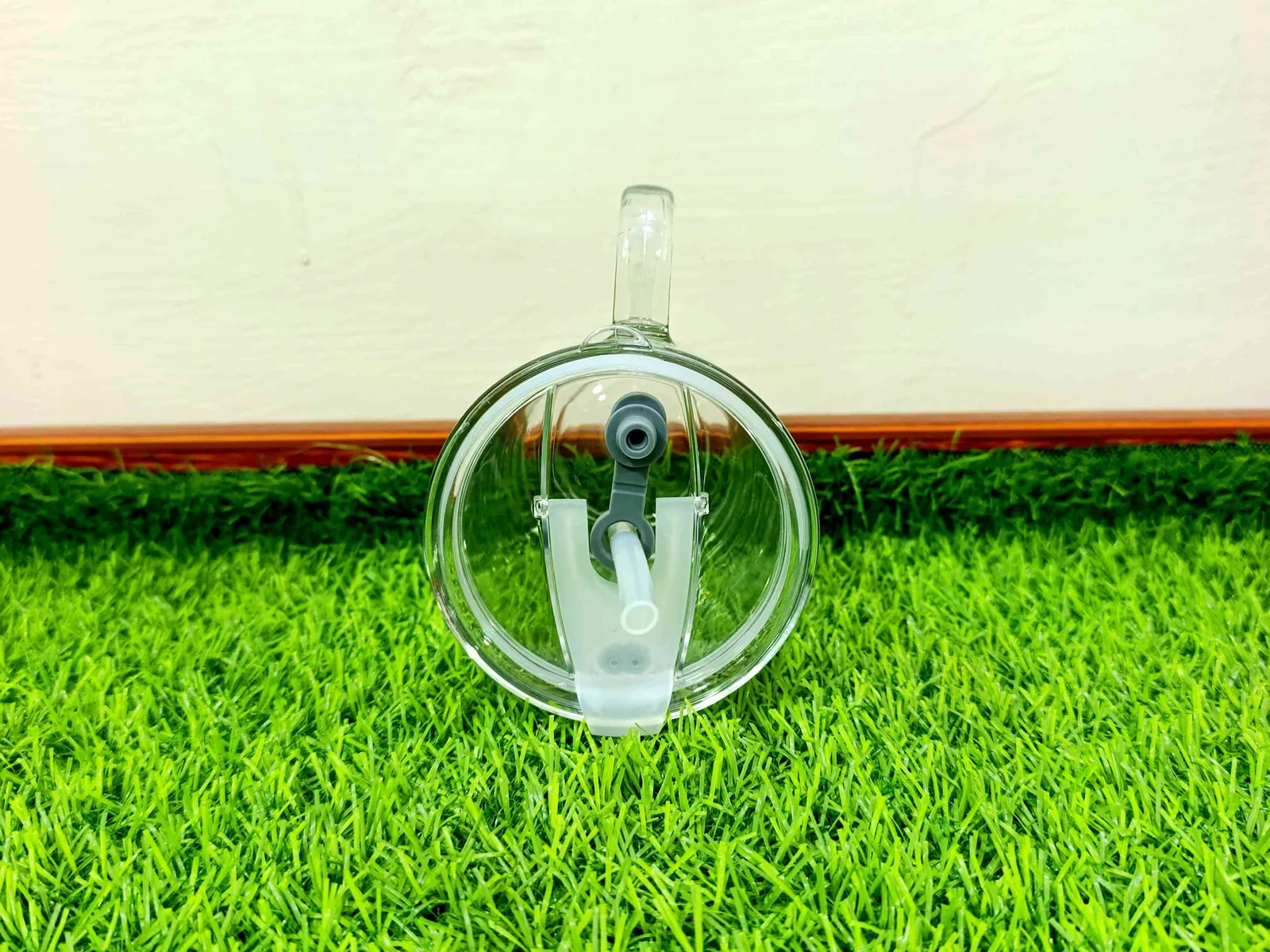 Glass Mug with lid and straw photo 4